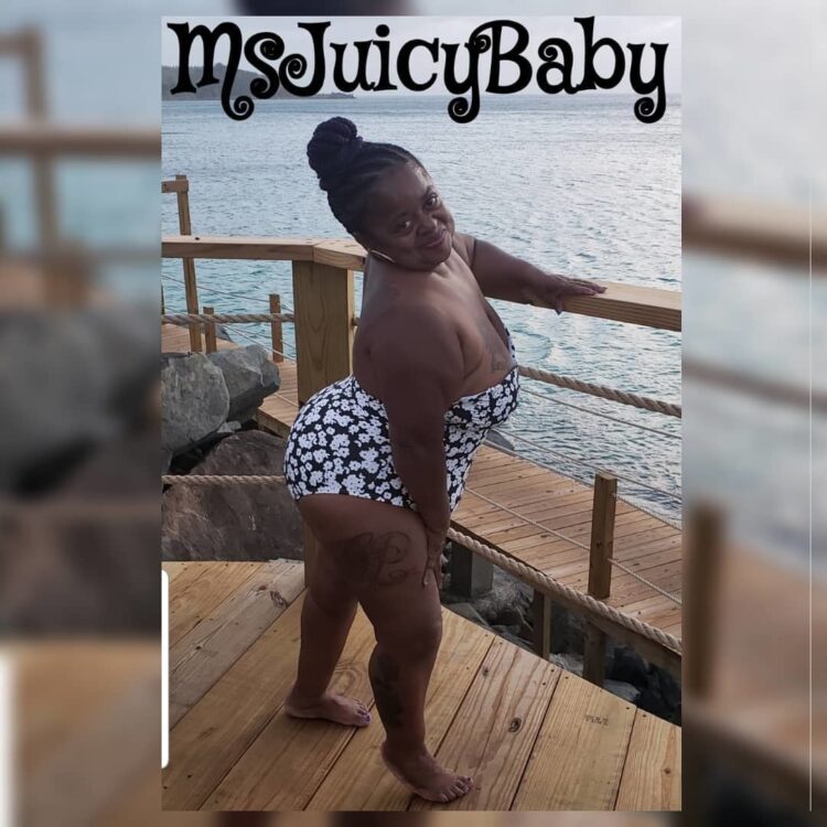 monie cashette feet 2