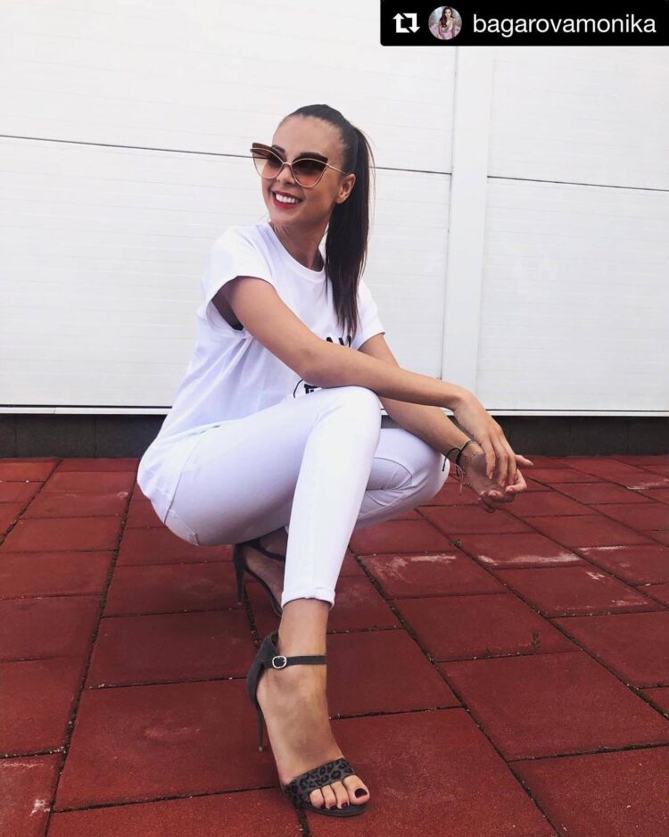 monika bagarova feet