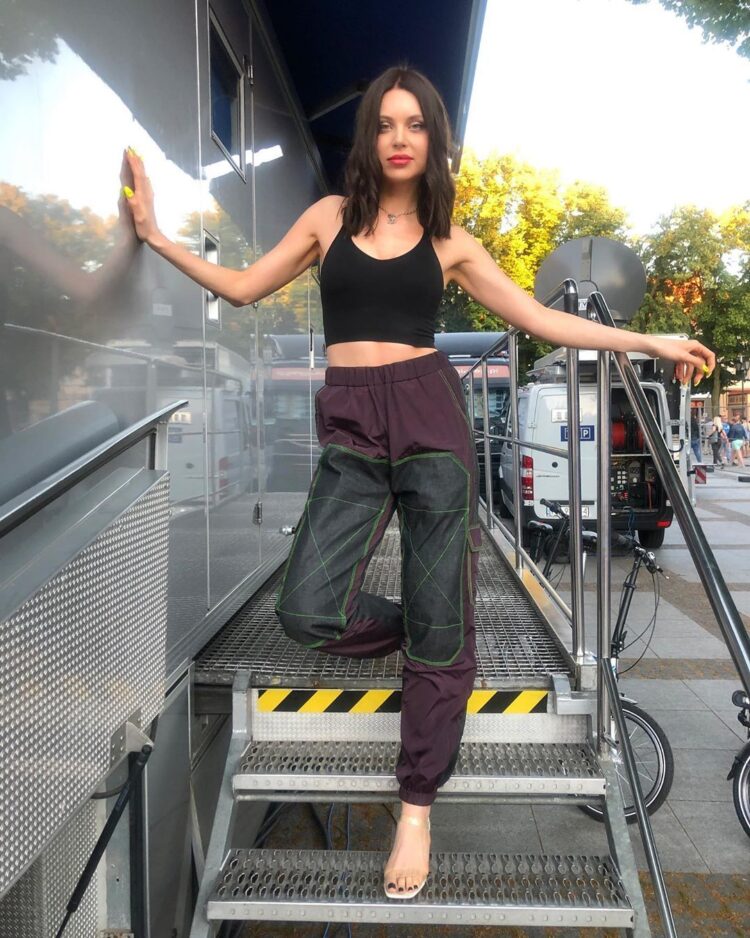 monika lewczuk feet 4