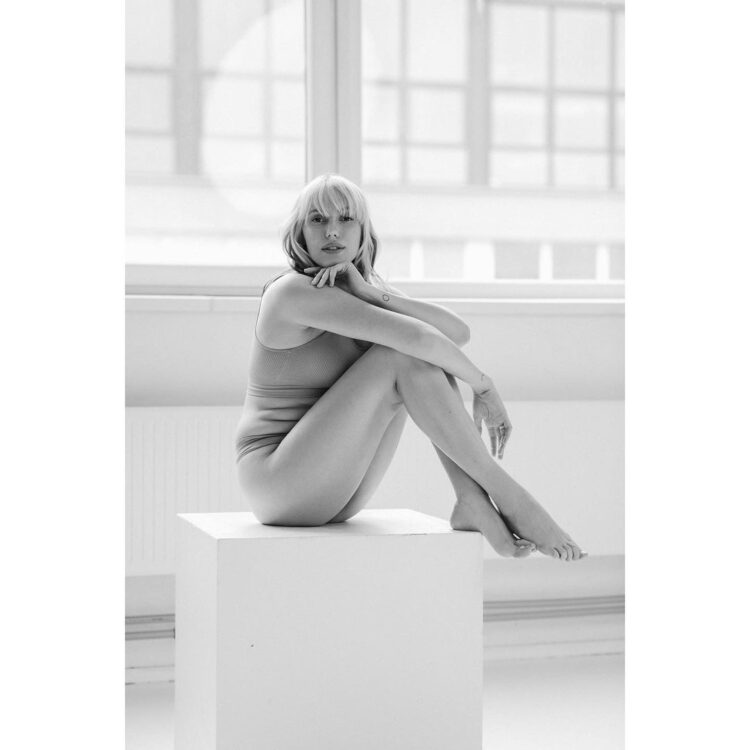 monika pundziute feet 6