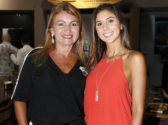 monique ferolla feet 5