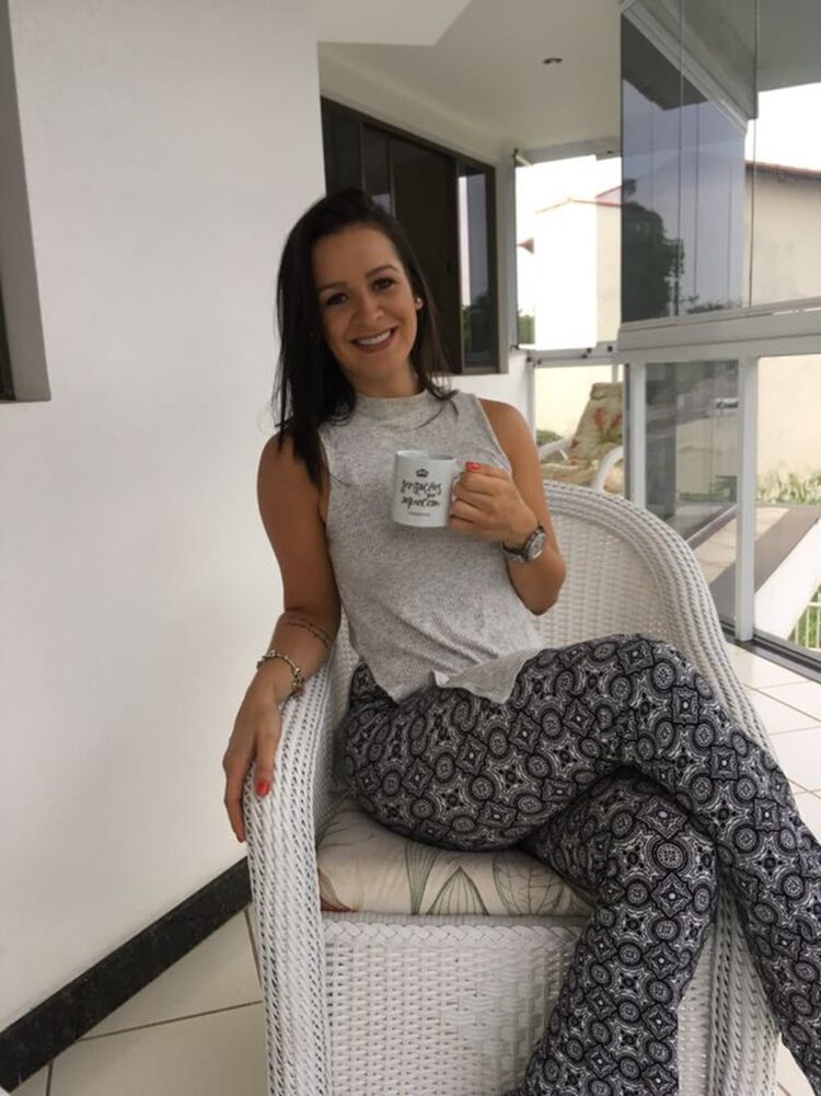 monique ferolla feet