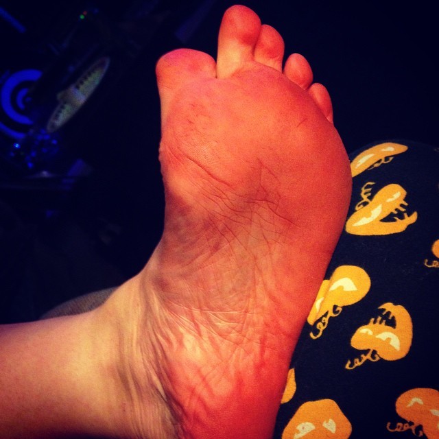 monique heart feet 2