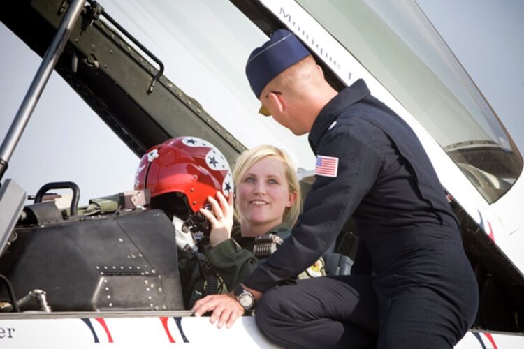 monique lamoureux kolls feet 2