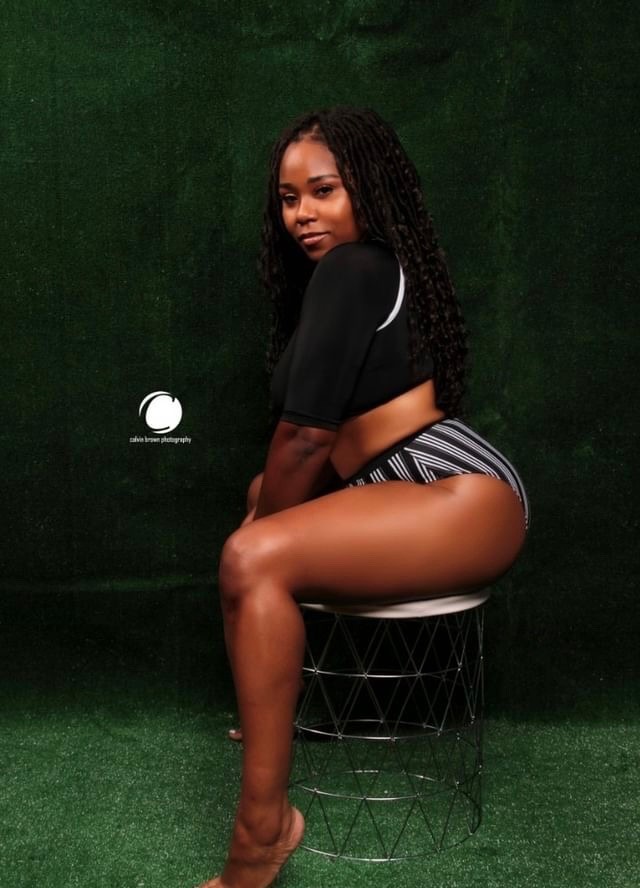 monique williams feet