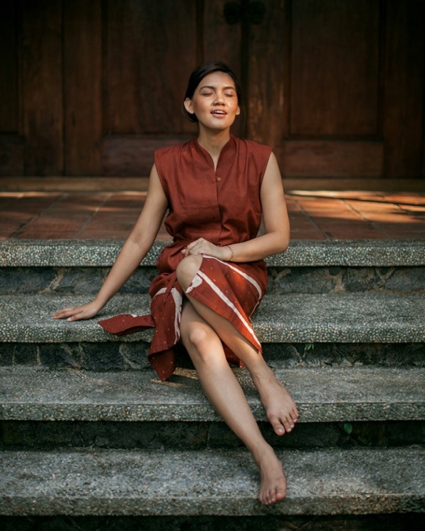 monita tahalea feet 3