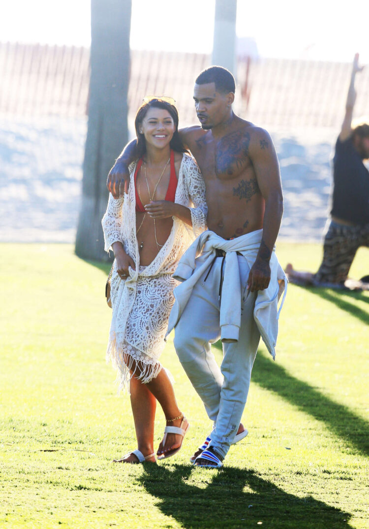 montana manning feet 4