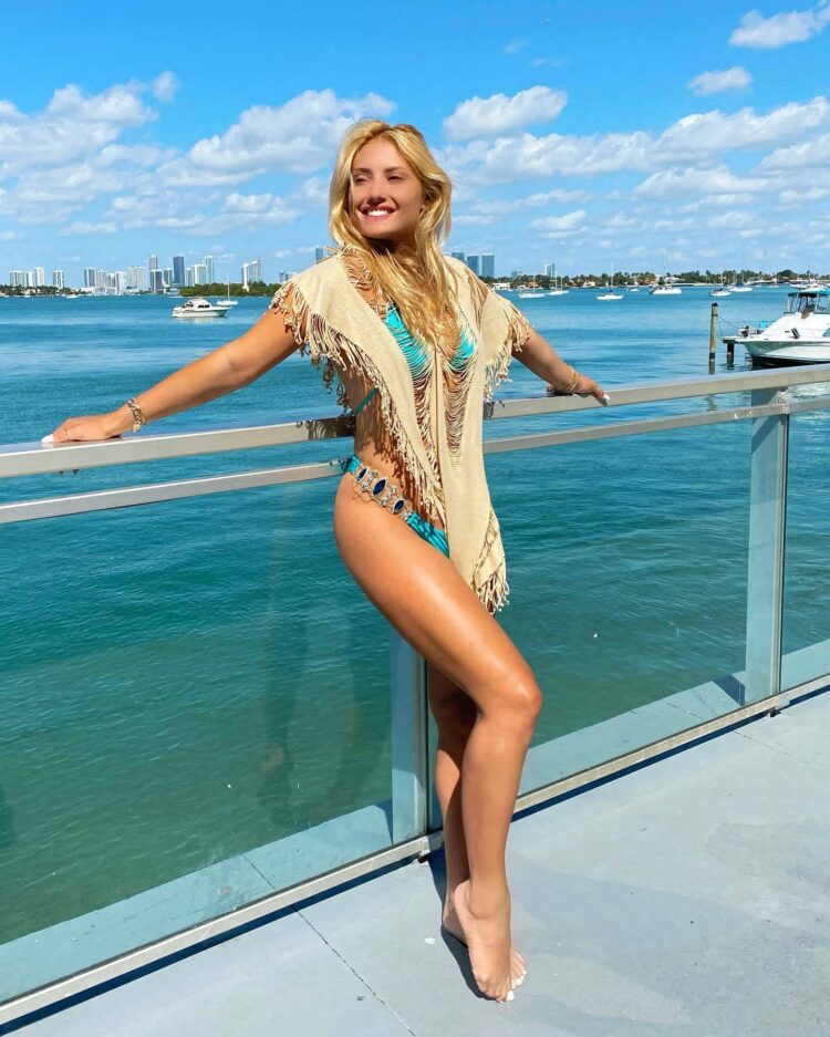 montana tucker feet 2