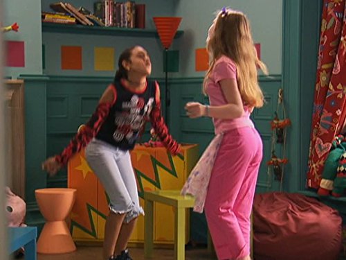 montanna thompson feet 6