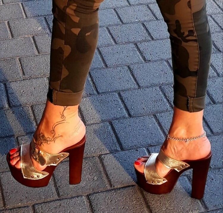 montse camacho feet 4