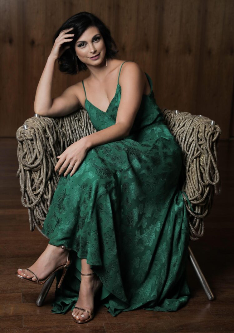 morena baccarin feet 5 scaled