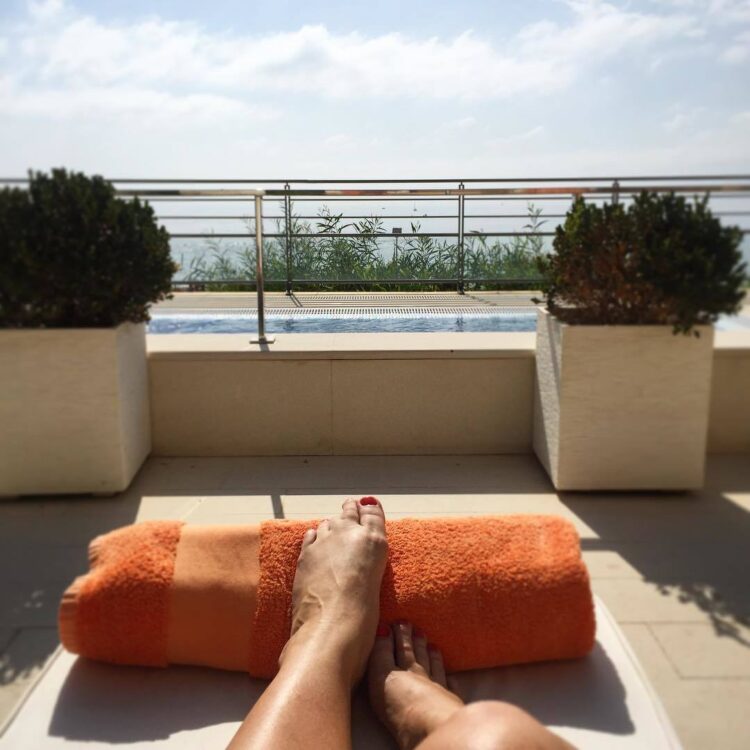 morgan alyssa feet 1