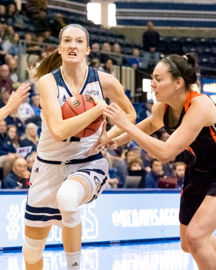 morgan bertsch feet 6