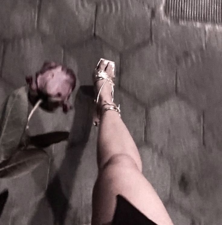 morgan elizabeth feet