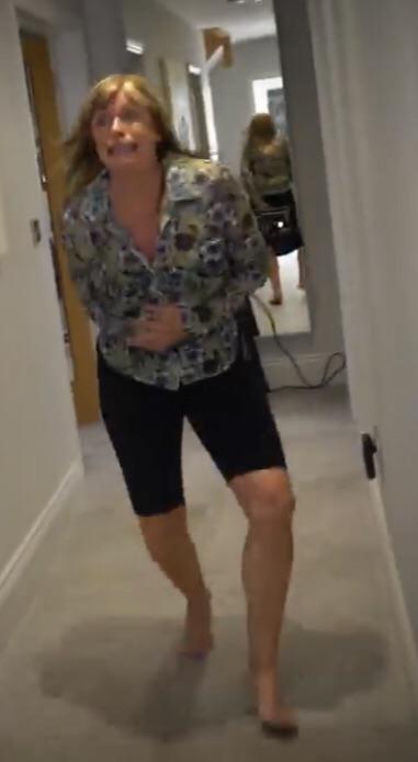 morgz mum feet 3