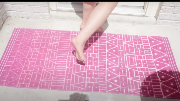 moriah elizabeth feet