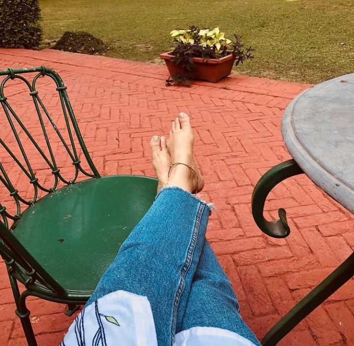 mrunal kulkarni feet 3