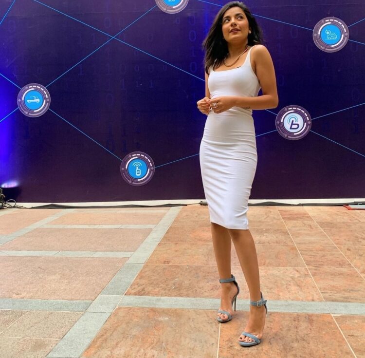 mrunal panchal feet 3