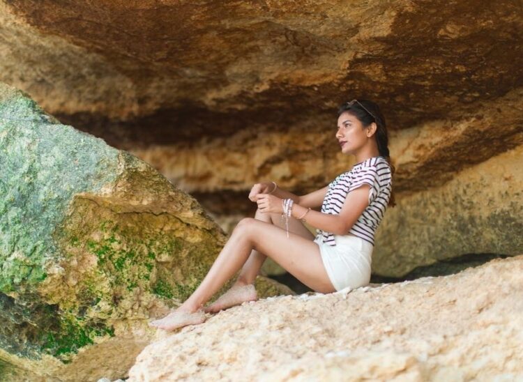 mrunal panchal feet 5