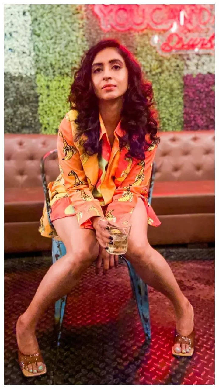 mrunmayee deshpande feet 4