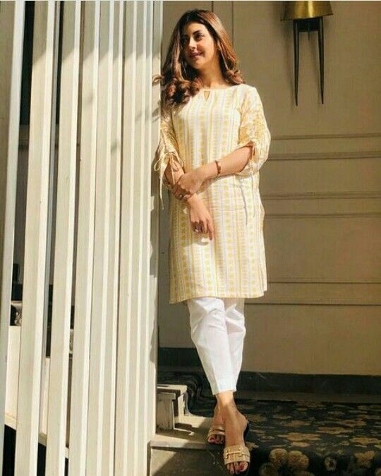 mubashra aslam feet 2