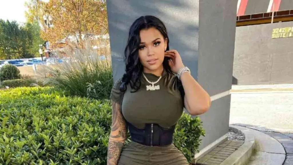 mulan hernandez feet 2