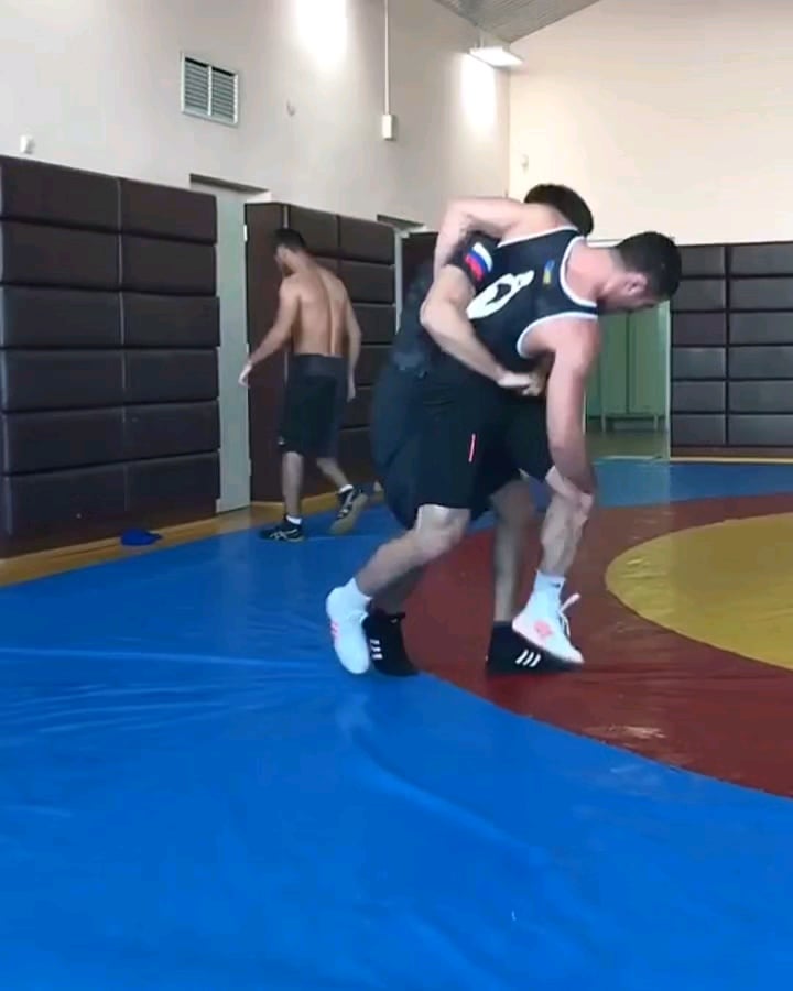 murad nukhkadiev feet 6