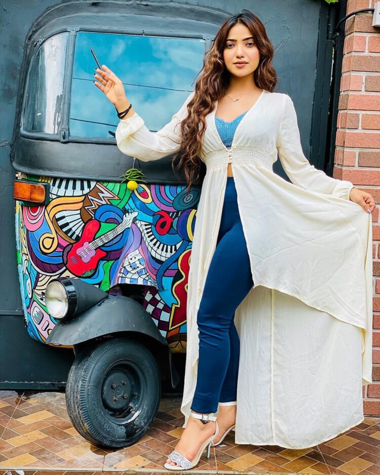 muskan sharma feet 1