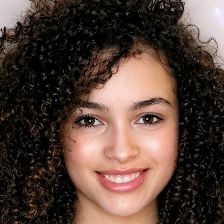 mya lecia naylor feet 3