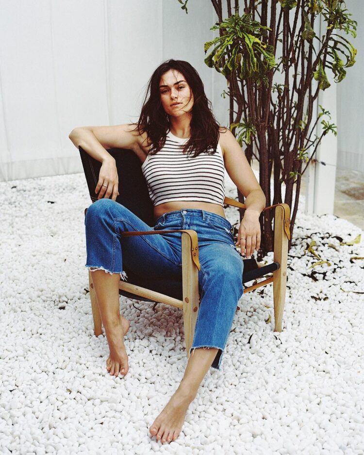 myla dalbesio feet 1