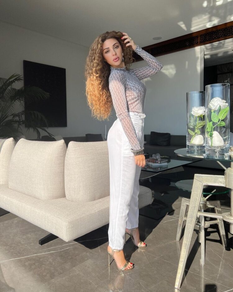myriam fares feet 1