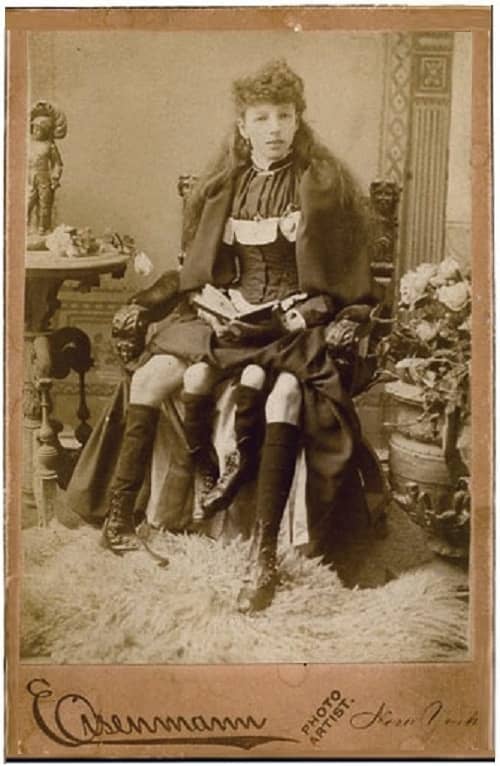 myrtle corbin feet 6