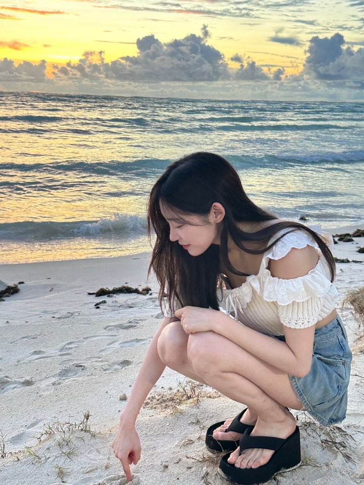 myung hyung seo feet 2