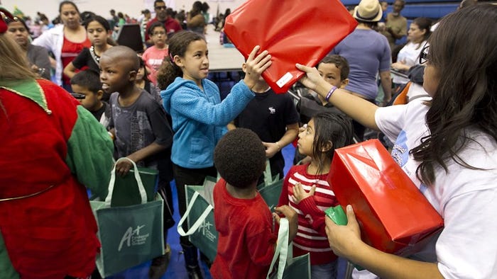 nabila elotmani feet 4