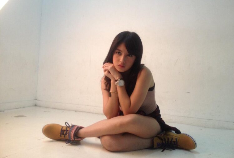 nabilah azalia feet 2