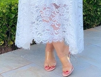 nada haddaoui feet 5