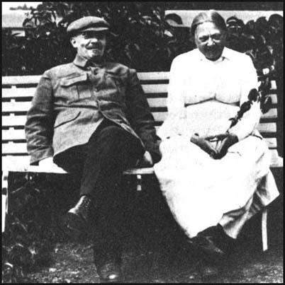 nadezhda krupskaya feet 6