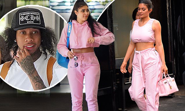 nadia almualem feet 3