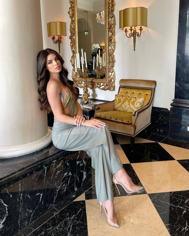 nadia ferreira ️ feet 3