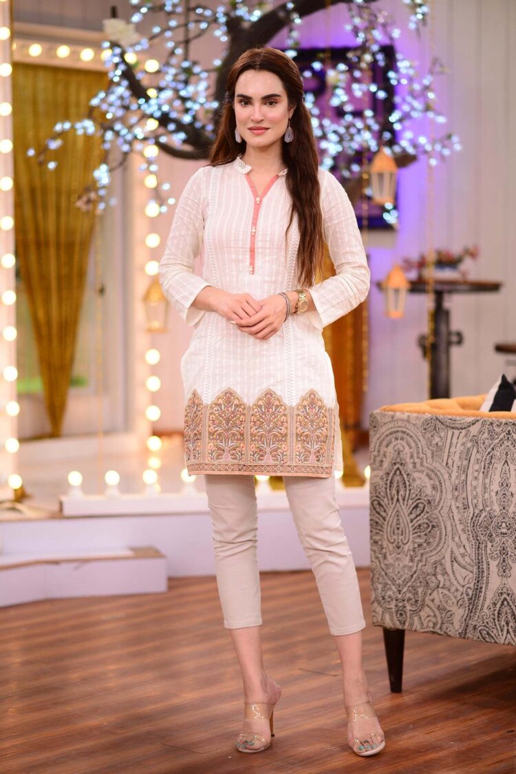 nadia hussain feet 4