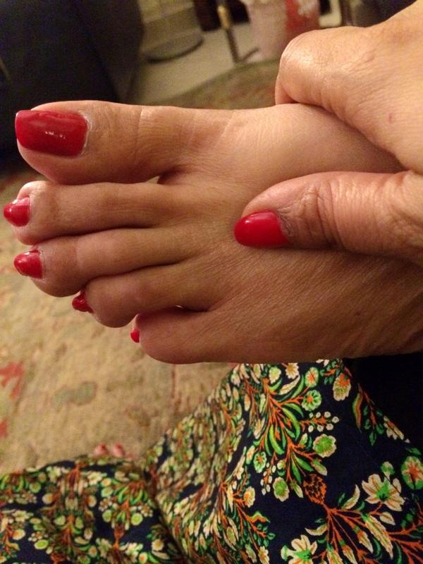 nadia jamil feet