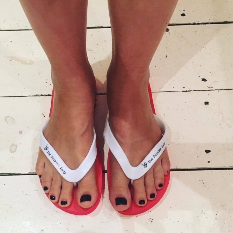 nadine lewington feet