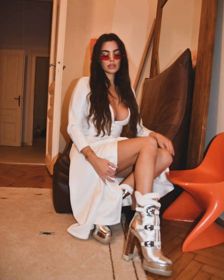 nadine mirada feet 5