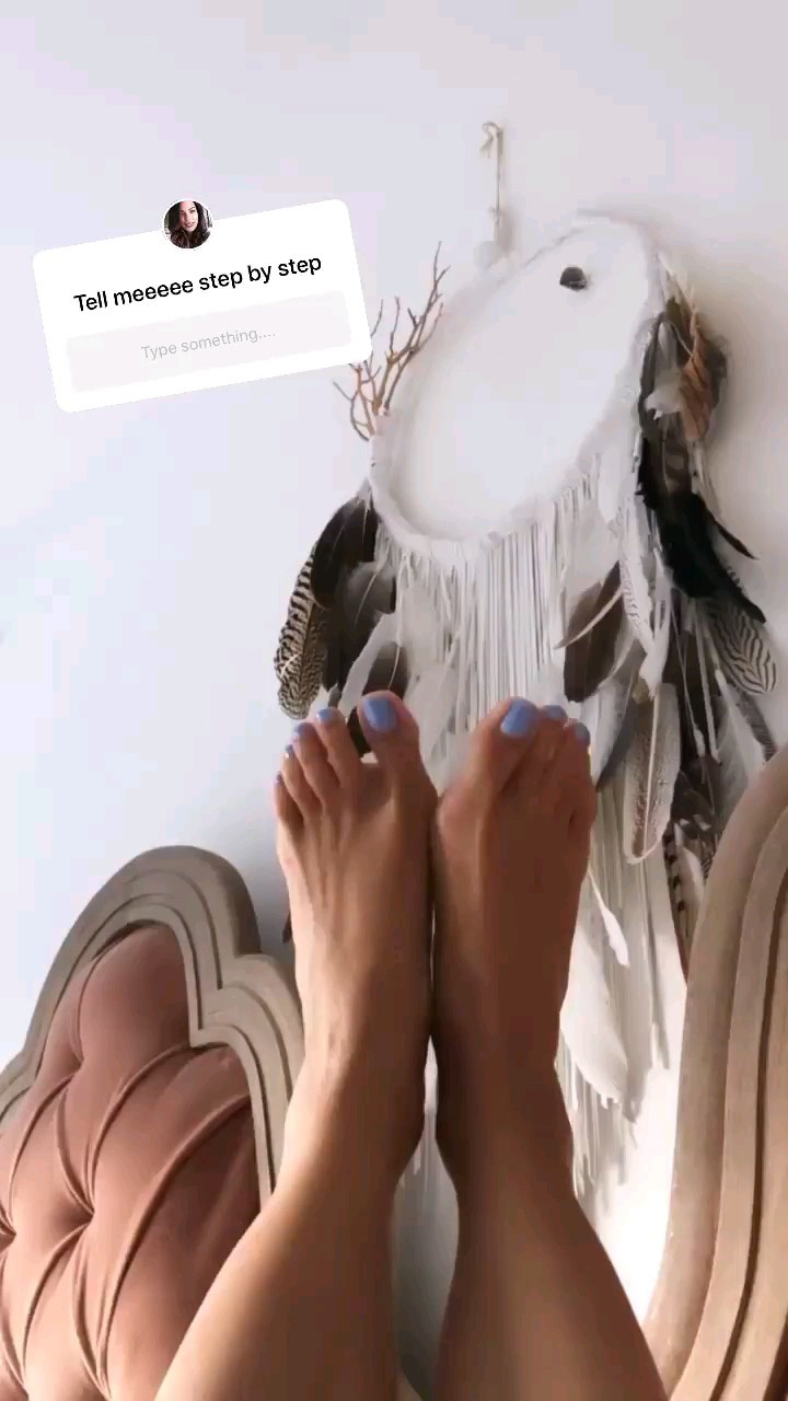 nadine plaza feet 3