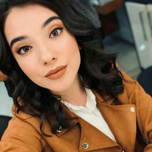 nahide babasli feet 1