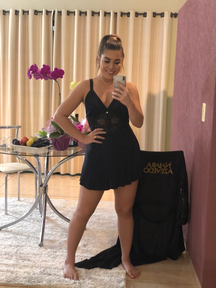 naiara azevedo feet 2