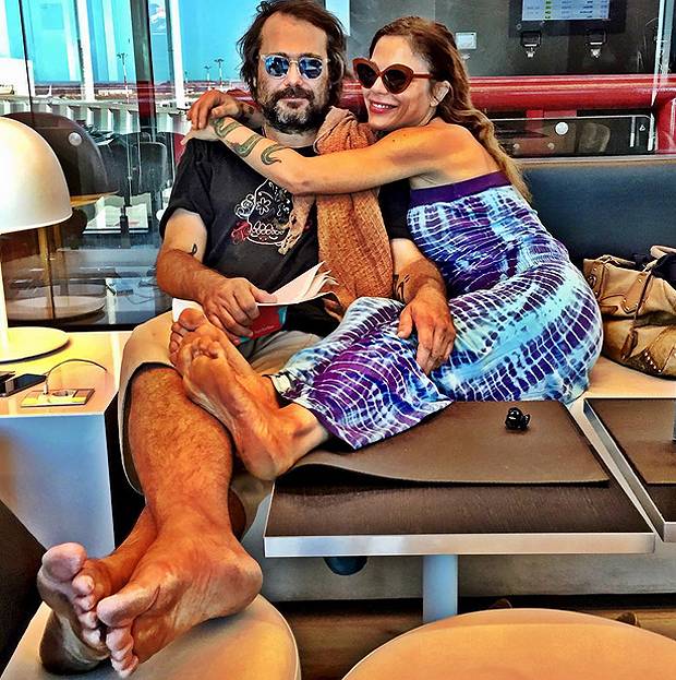 naike rivelli feet 2