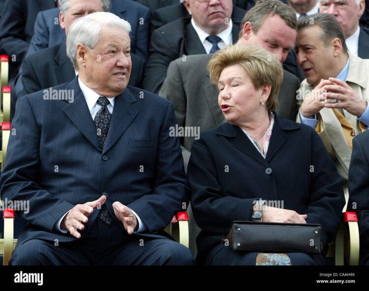 naina yeltsin feet 3