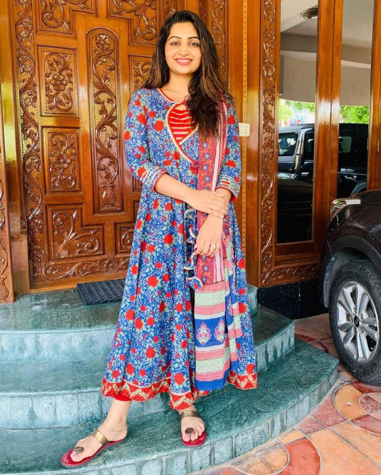 nakshathra nagesh feet