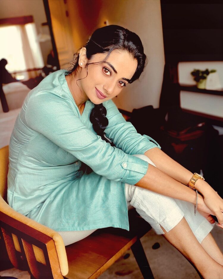 namitha pramod feet 6